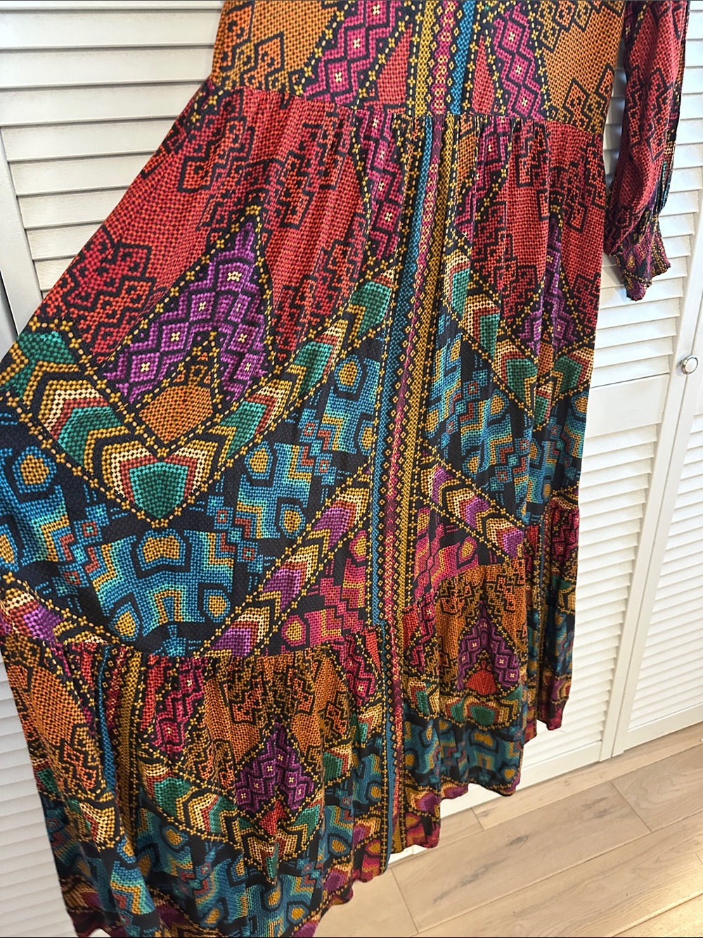 Farm Rio V-Neck Yawanawa Ruffle Boho Maxi Dress Size L - Runs a tad big - Picture 13 of 14